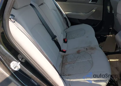 2017 Hyundai Sonata z USA, uszkodzony, nr VIN 5NPE24AF1HH584949